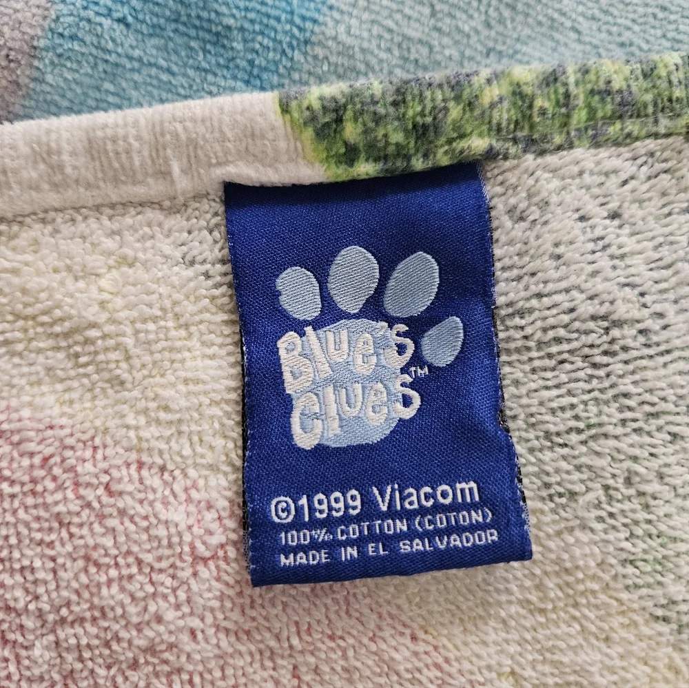 Blues Clues Backyard Kids' Beach Towel with Playful Dog & Ball 1999 Vintage